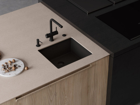 Смеситель для кухни Omoikiri HOTARU IN-WH 4994050, белый"/нержавеющая сталь